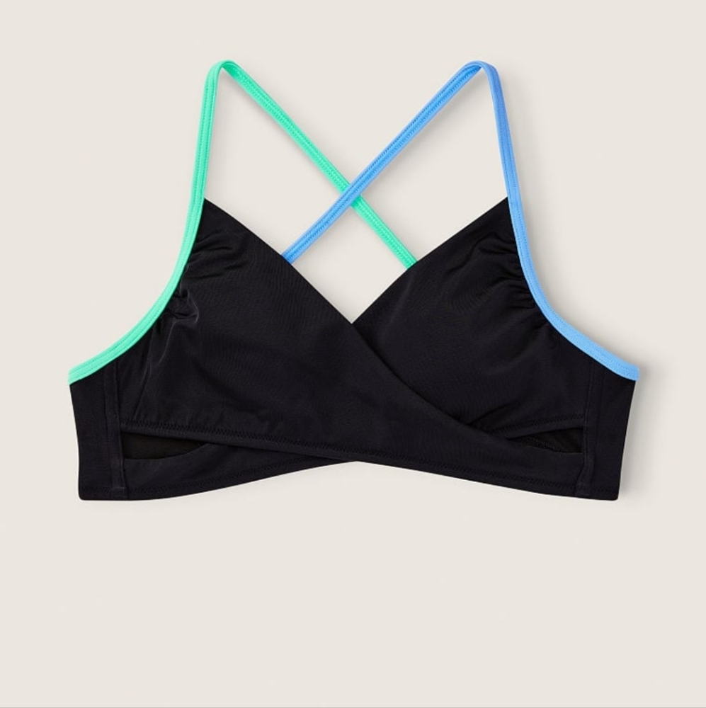 VS PINK Bodwrap bikini top with high waisted bikini bottom.Set is the 1 … - Picture 4 of 8